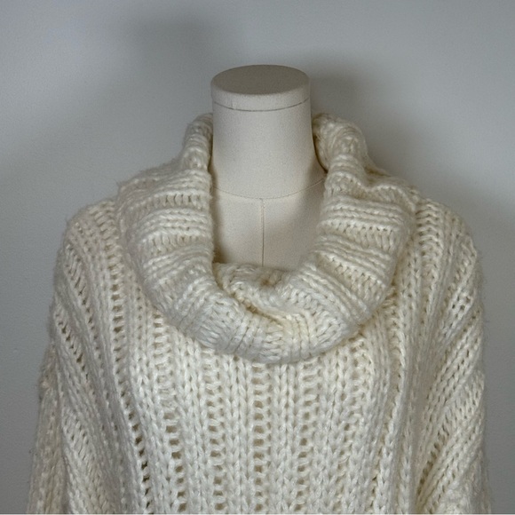 New! Forever 21 Chunky Knit Cowl Neck Sweater Winter White Women’s Size Large - Picture 2 of 9